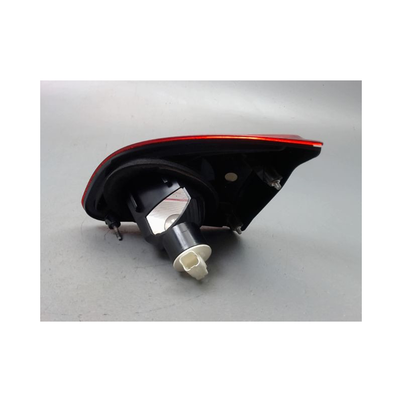 FEU ARRIERE INTERIEUR GAUCHE NISSAN QASHQAI +2 I Phase 2 LONG 2010-2014