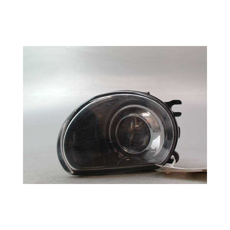 PHARE ANTIBROUILLARD AVANT DROIT AUDI A8 2002-2007
