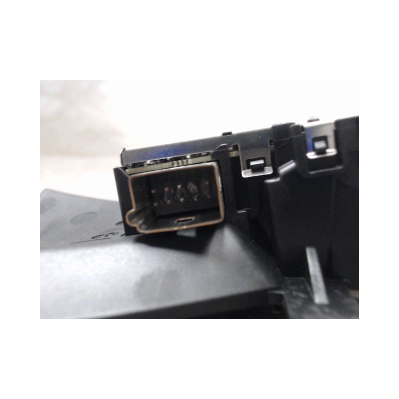 CAMERA AVANT B.M.W. SERIE 1