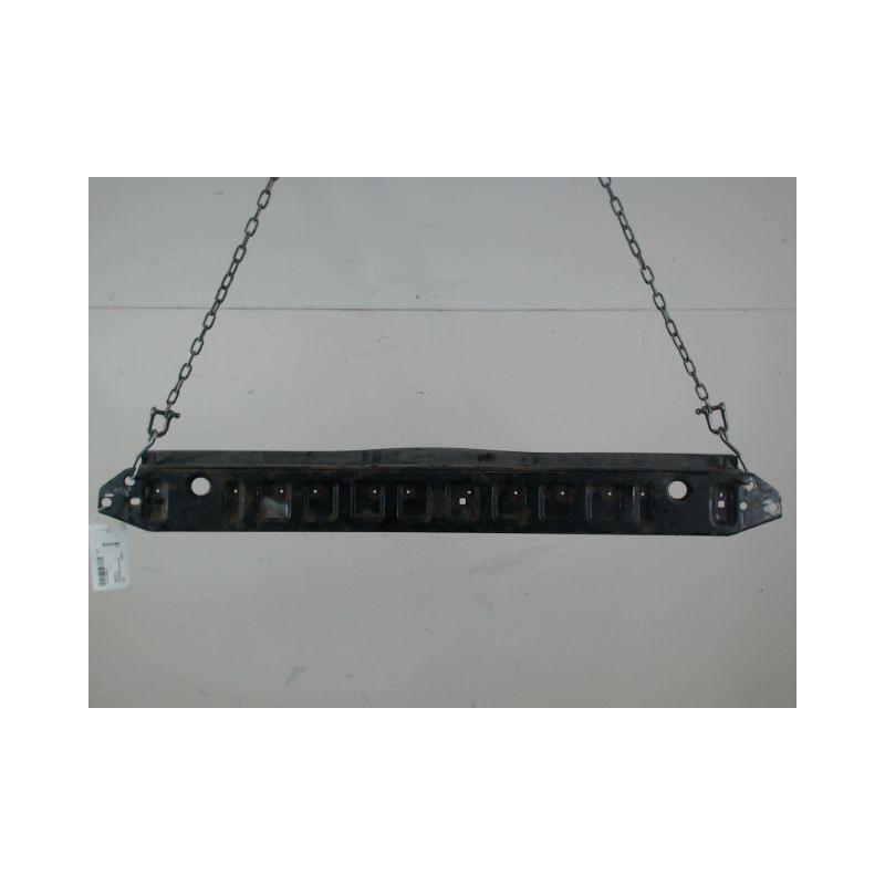 TRAVERSE INFERIEURE ARMATURE AVANT VOLVO XC60