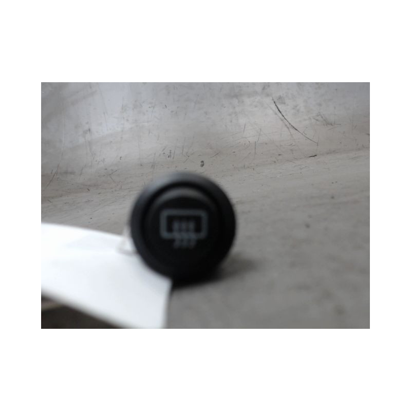 COMMANDE DEGIVRAGE LUNETTE ARRIERE AIXAM S10