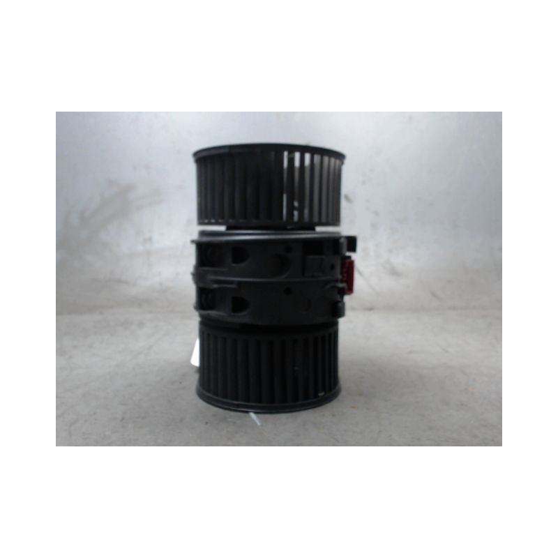 MOTEUR VENTILATEUR CHAUFFAGE OPEL VIVARO