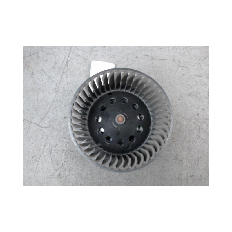 MOTEUR VENTILATEUR CHAUFFAGE OPEL VIVARO