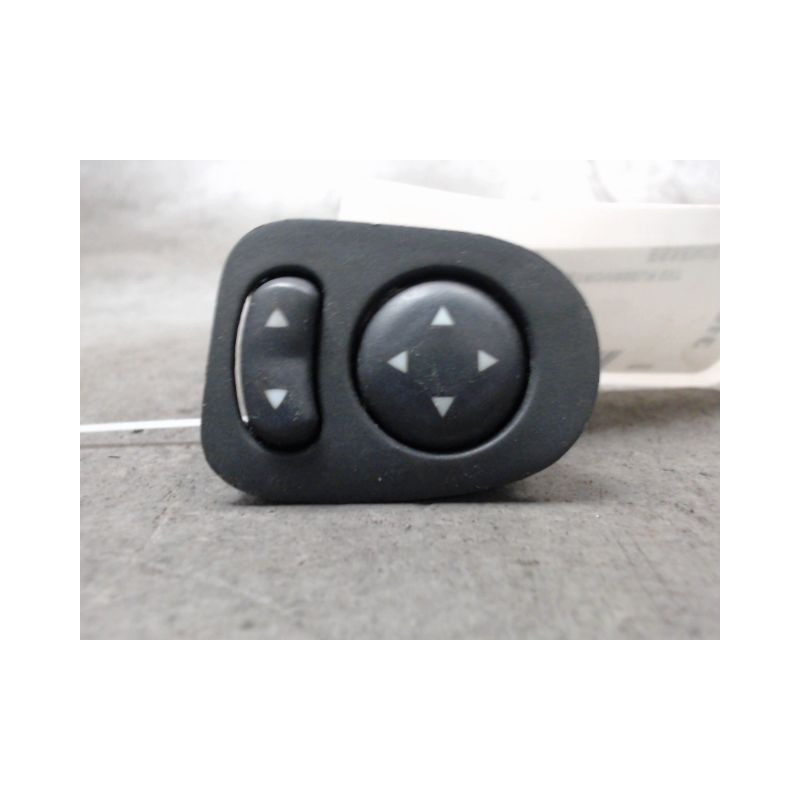 COMMANDE RETROVISSEUR EXTERIEUR ELECTRIQUE FIAT 500 2007-