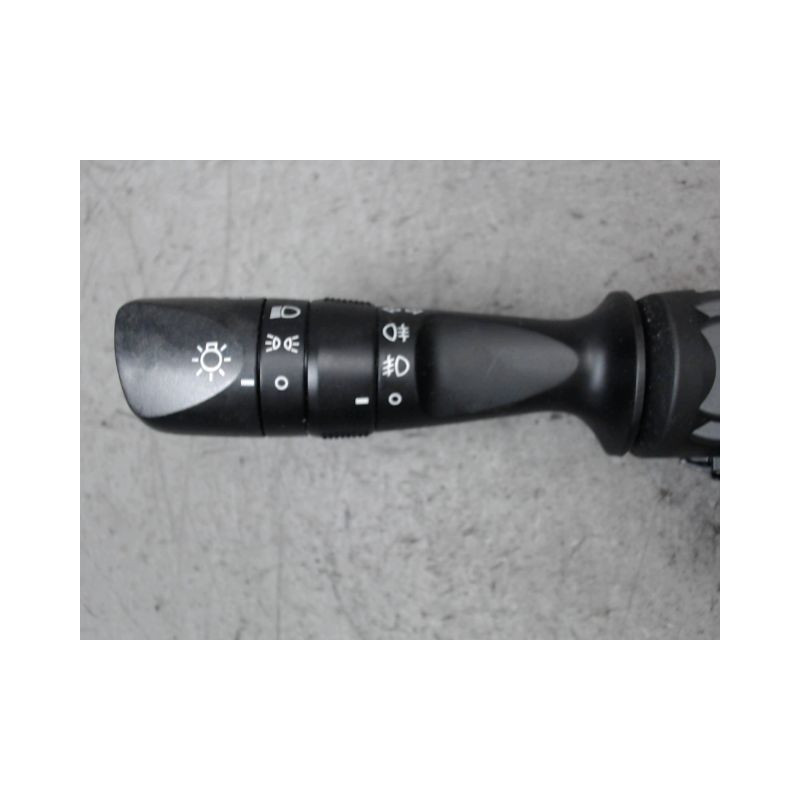 COMMANDE CLIGNOTANT TOYOTA AURIS
