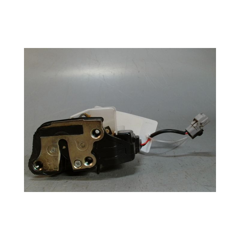 SYSTEME CONDAMNATION ARRIERE DROIT TOYOTA RAV4 -97