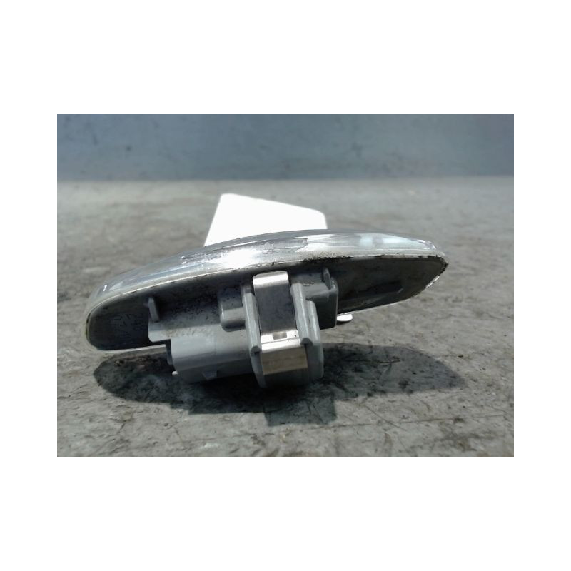 REPETITEUR RETROVISEUR DROIT CITROEN C4 PICASSO