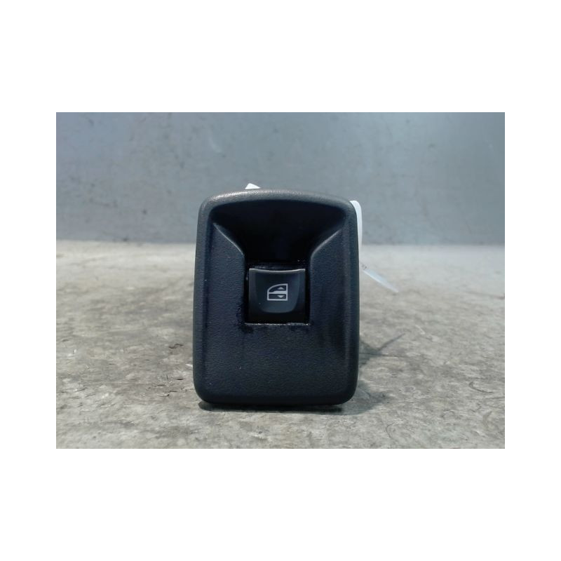 COMMANDE LEVE-GLACE PORTE AVD MERCEDES CITAN