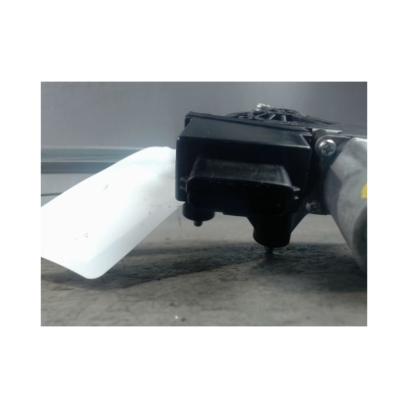 MECANISME+MOTEUR LEVE-GLACE AVANT GAUCHE HYUNDAI BAYON