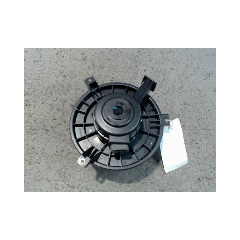 MOTEUR VENTILATEUR CHAUFFAGE M.G. ZS