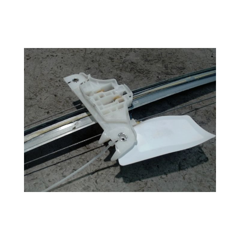 MECANISME+MOTEUR LEVE-GLACE AVANT GAUCHE SUZUKI IGNIS 03-