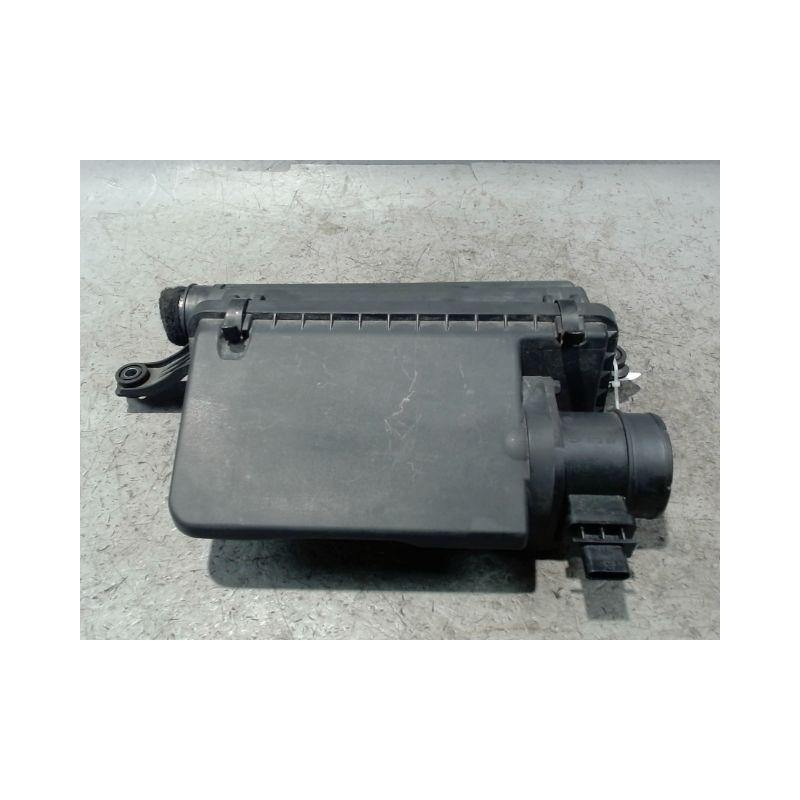 BOITIER FILTRE A AIR HYUNDAI I10