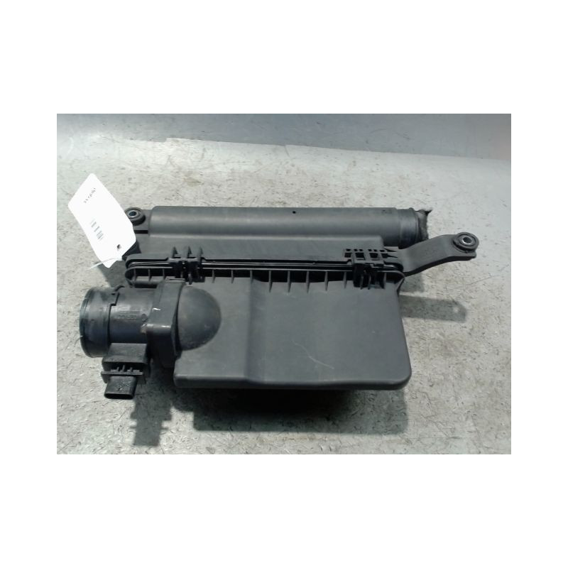 BOITIER FILTRE A AIR HYUNDAI I10