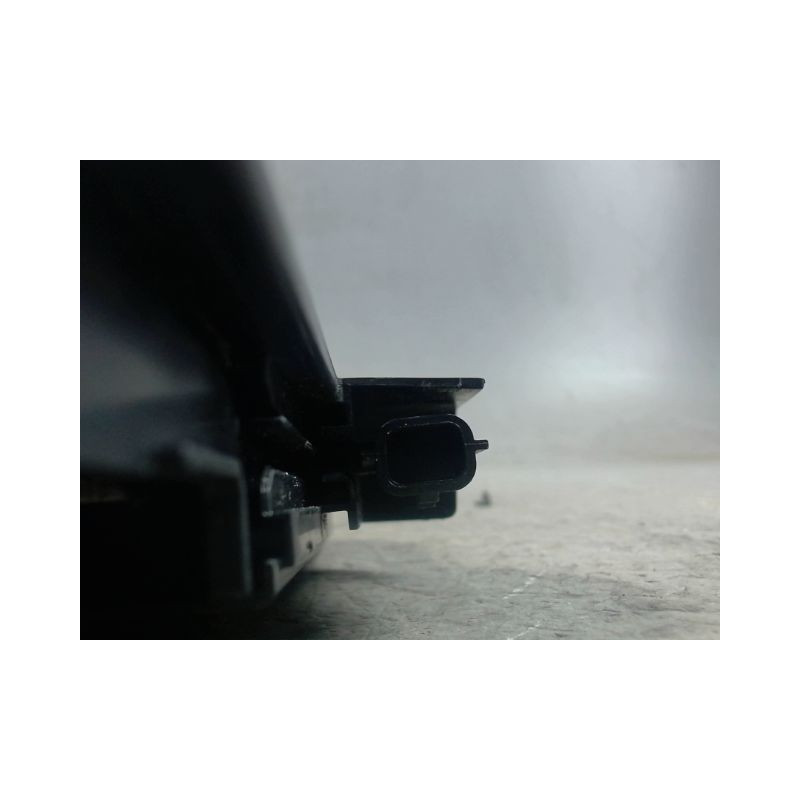 SYSTEME CONDAMNATION ARRIERE DROIT DACIA DUSTER 2010-
