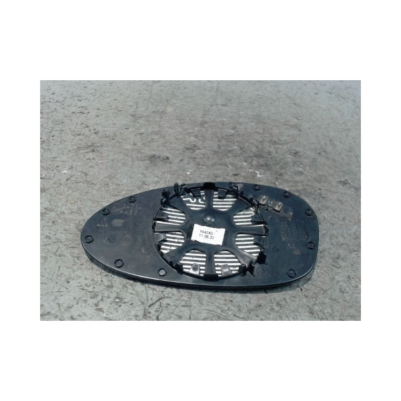 GLACE RETROVISEUR EXT D BMW SERIE 1