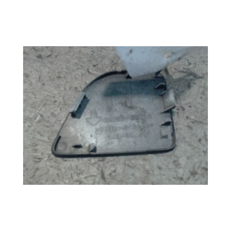 OBTURATEUR COUVRE CROCHET DE BOUCLIER AV TOYOTA RAV4 2003-