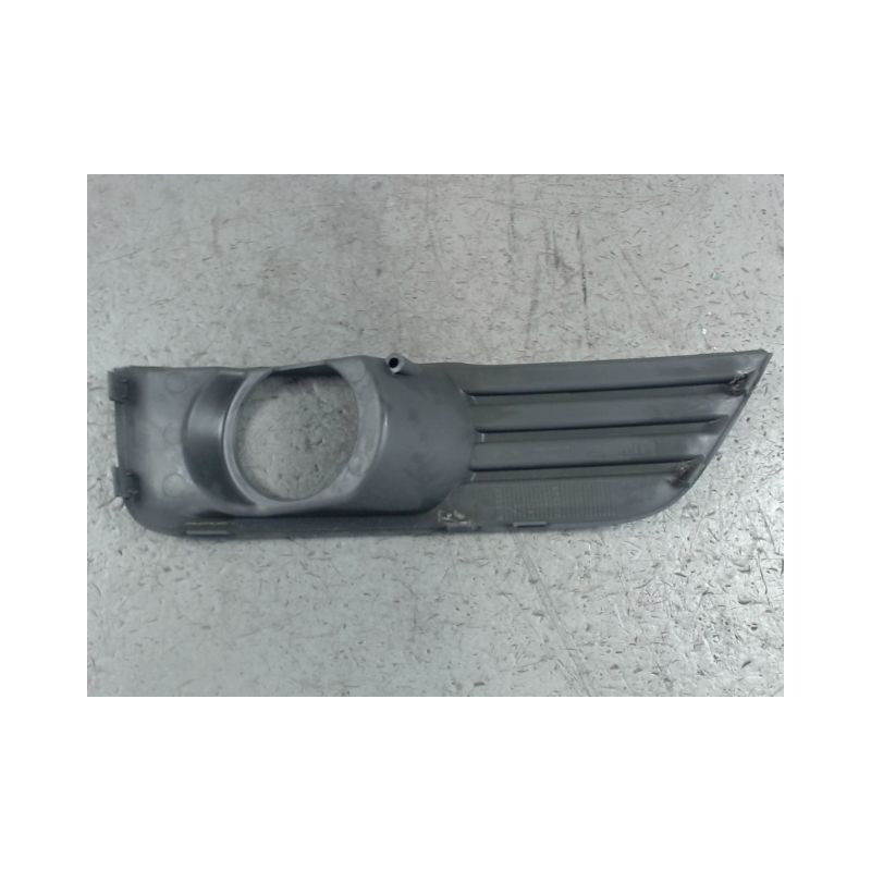 OBTURATEUR PHARE ADDITIONNEL PARE-CHOC AVG FORD FOCUS 2008-