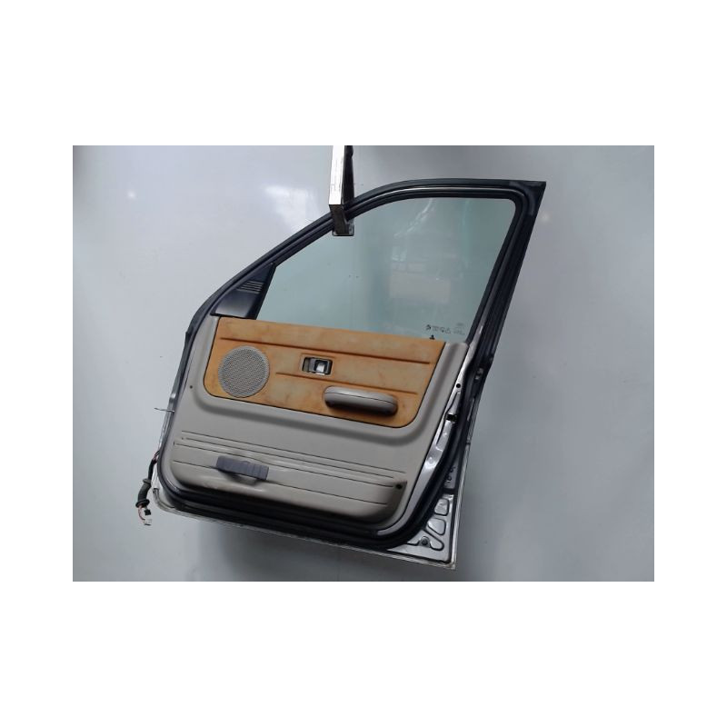 PORTE AVANT DROIT LAND ROVER FREELANDER 2001-2002