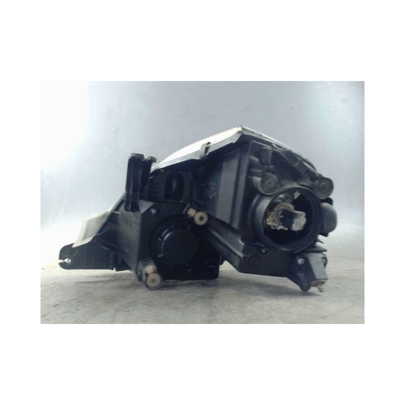 PHARE DROIT SSANGYONG REXTON -2006