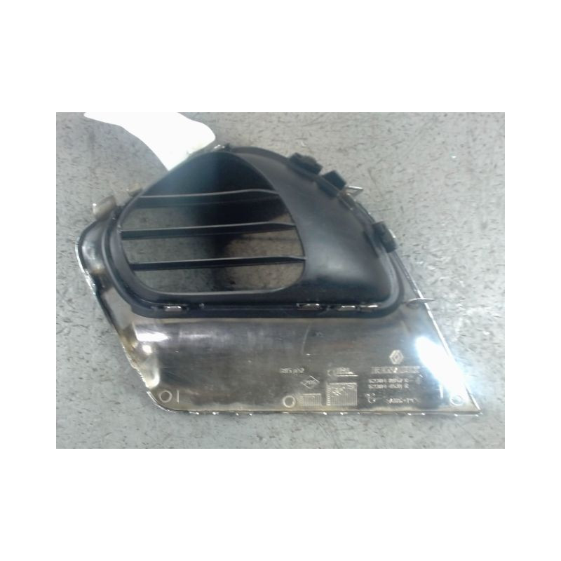 ENJOLIVEUR PARE-CHOC AVG RENAULT MEGANE III 2008-