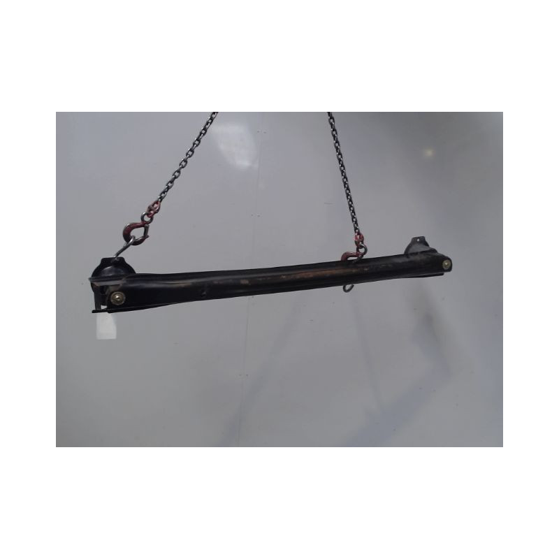RENFORT PARE-CHOC ARRIERE  CITROEN C5 2001-2004