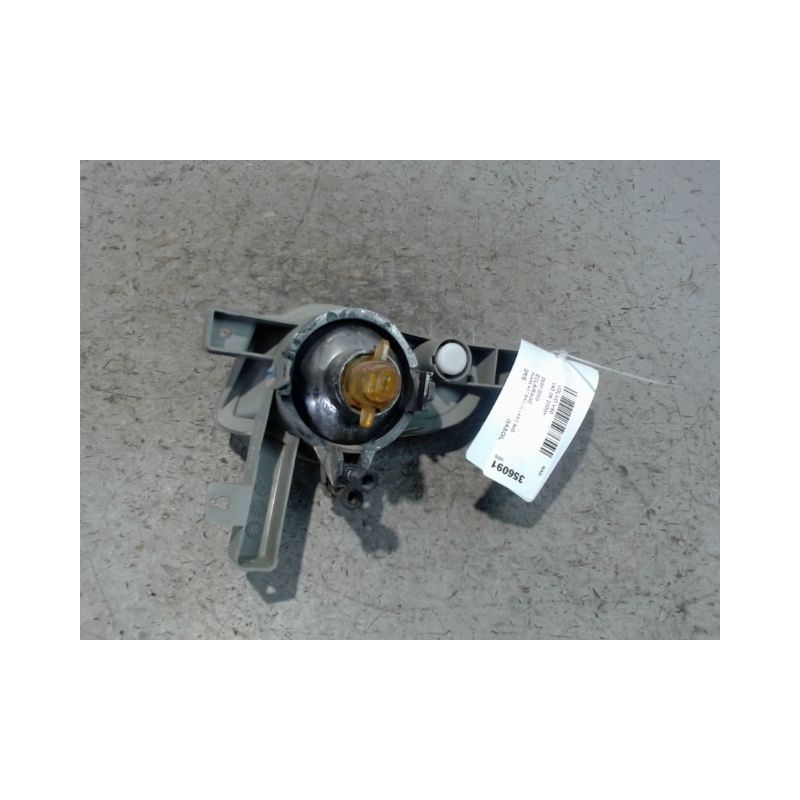 PHARE ANTIBROUILLARD AVANT DROIT VOLVO V40 2000-