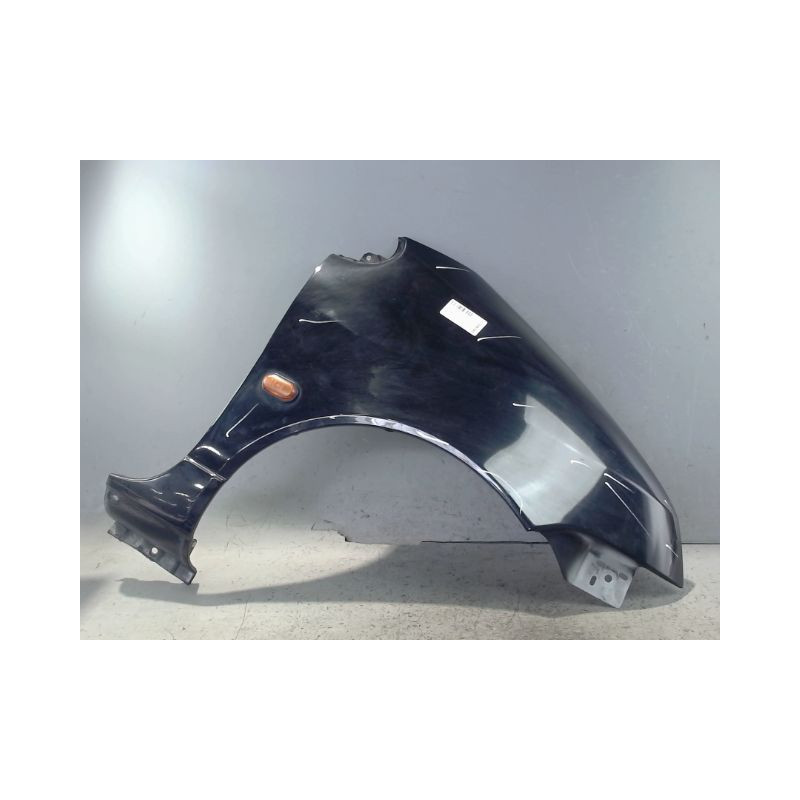 AILE AVANT DROIT RENAULT TWINGO 93-98