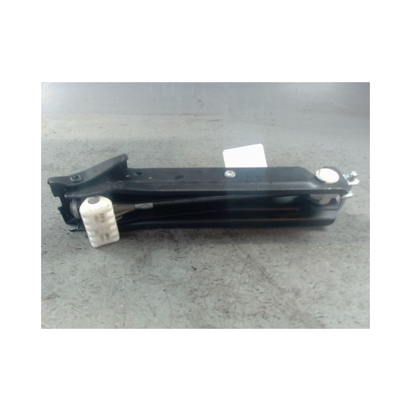 CRIC + MANIVELLE MERCEDES CLASSE C COUPE SPORT 2004-