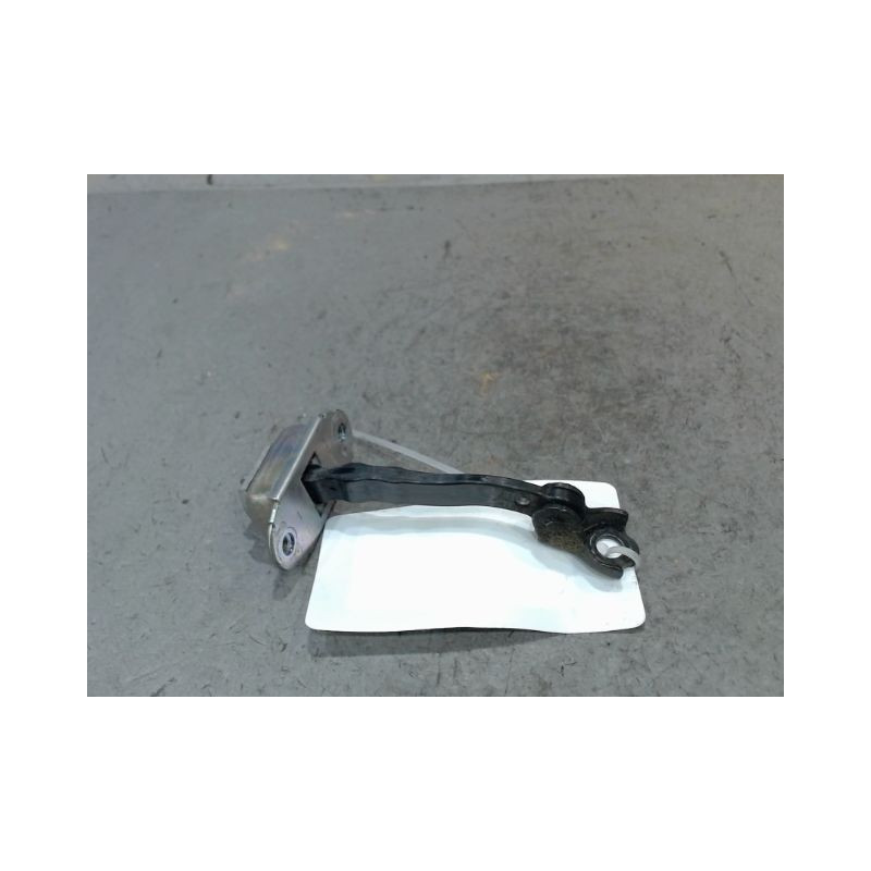 TIRANT PORTE AVANT DROIT NISSAN NV200