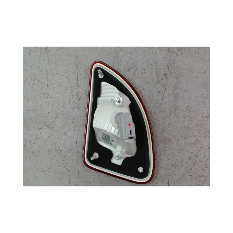 FEU ARRIERE INTERIEUR DROIT RENAULT TWINGO II Phase 2 2011-2014