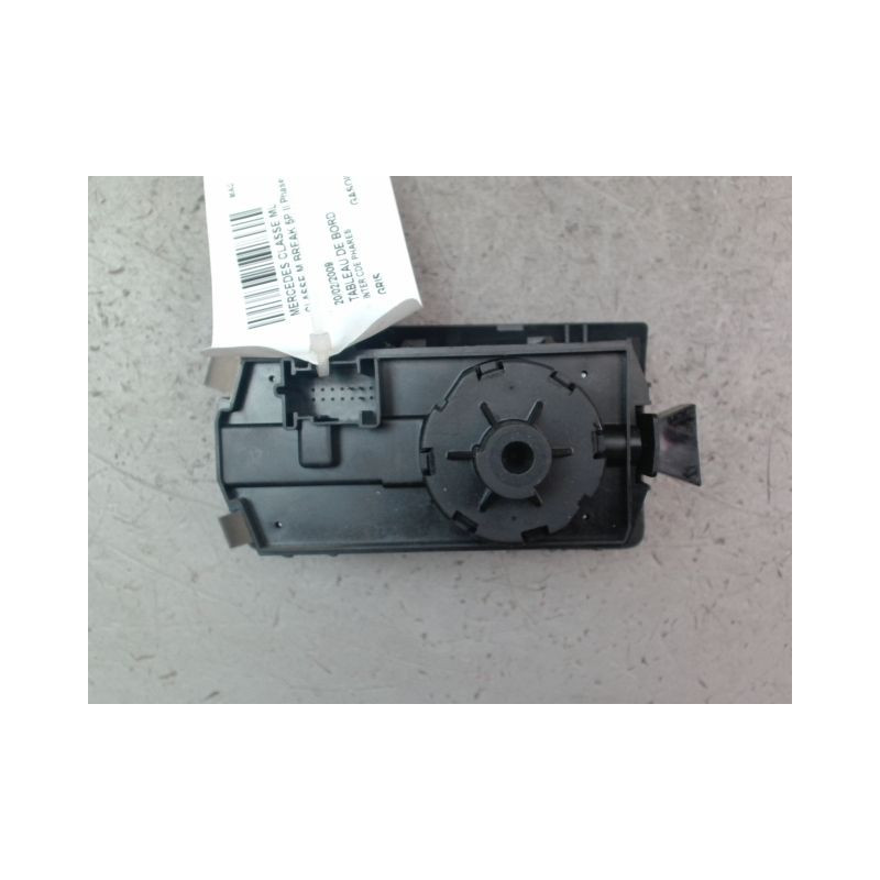 INTERIEUR COMMANDE PHARES MERCEDES CLASSE M BREAK II Phase 1 (164) 2005-2008