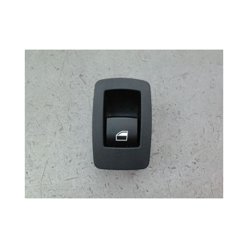 COMMANDE LEVE-GLACE PORTE ARD B.M.W. X2
