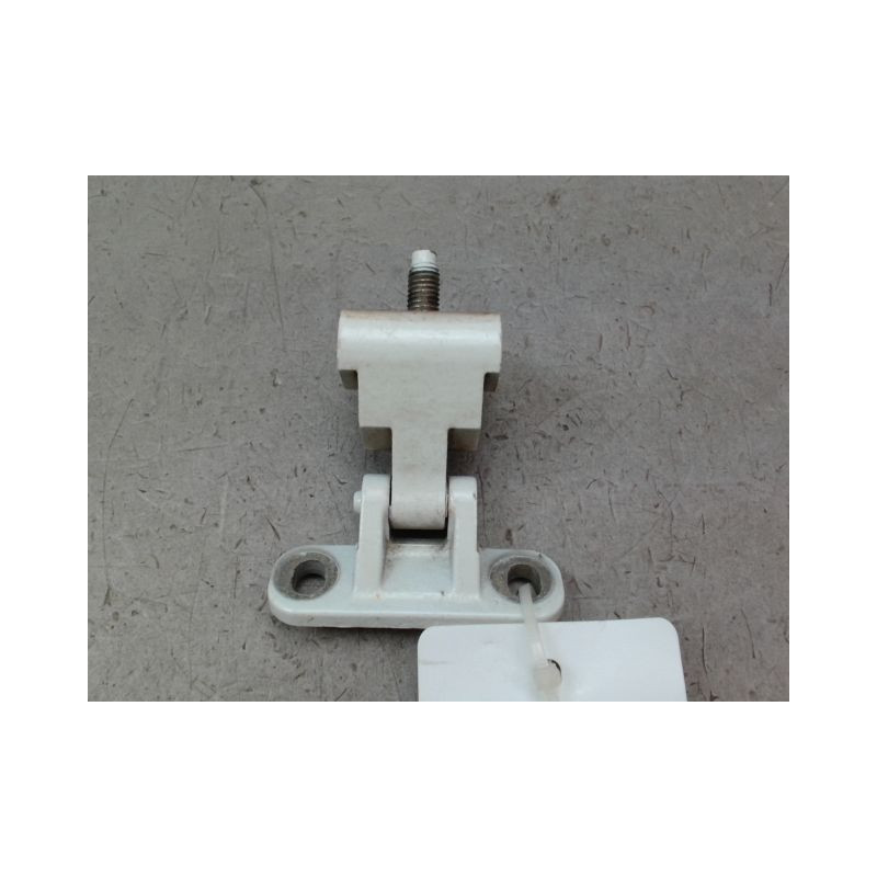 CHARNIERE HAYON G SEAT TARRACO