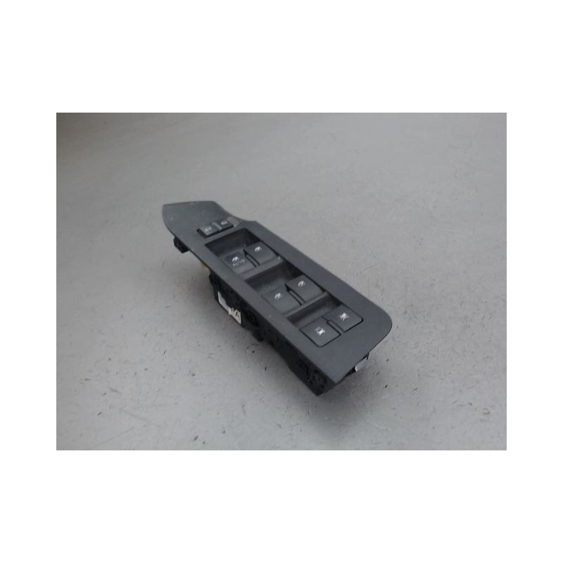 COMMANDE LEVE-GLACE PORTE AVG CHEVROLET CAPTIVA
