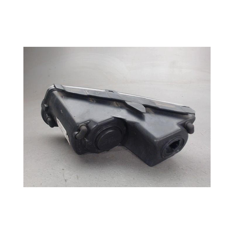 PHARE ANTIBROUILLARD AVANT DROIT VOLKSWAGEN POLO