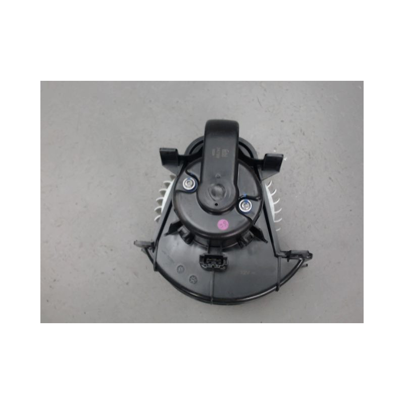 MOTEUR VENTILATEUR CHAUFFAGE AUDI Q7