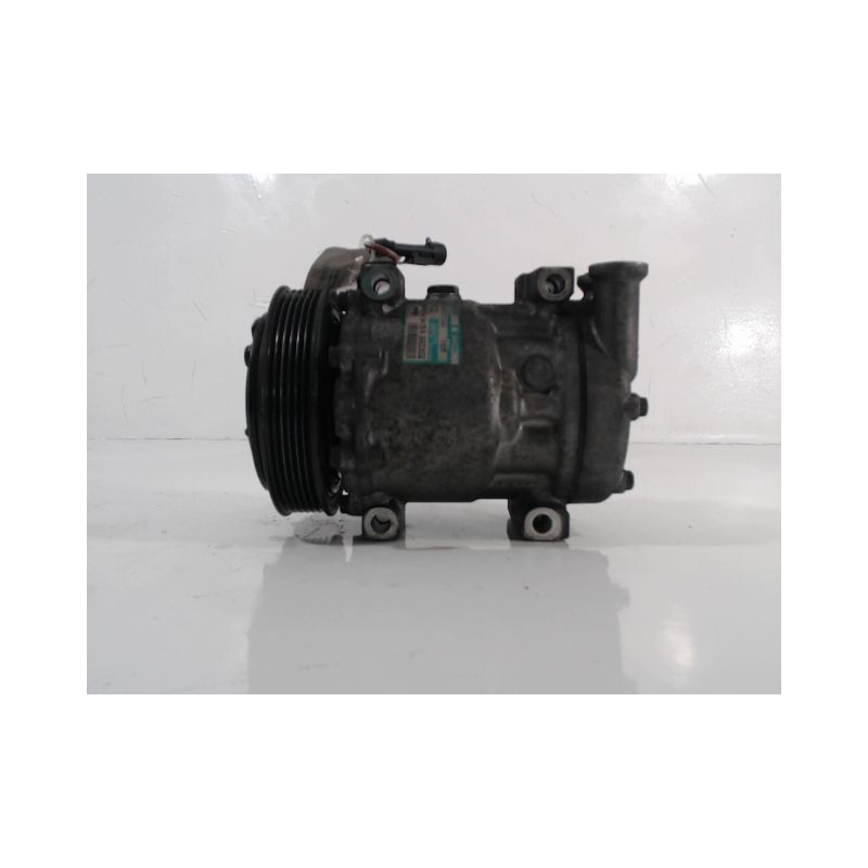 COMPRESSEUR AIR CONDITIONNE ALFA ROMEO 156 2002 -