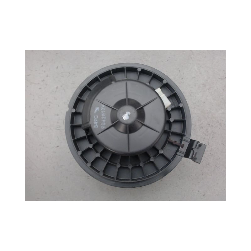 MOTEUR VENTILATEUR CHAUFFAGE NISSAN NV200