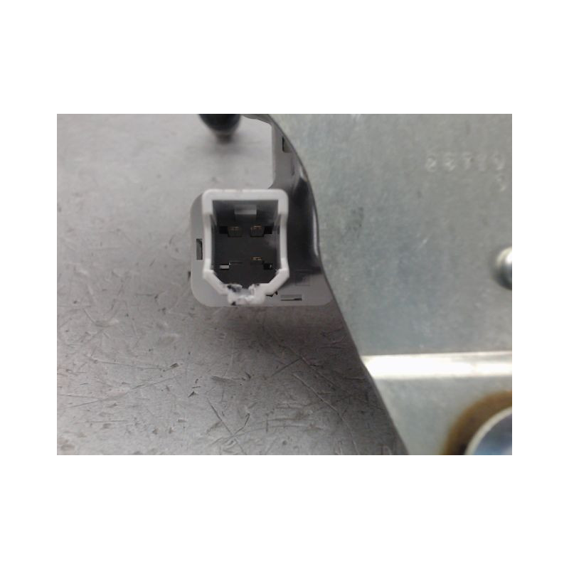 MECANISME ESSUIE-GLACE ARRIERE NISSAN NV200