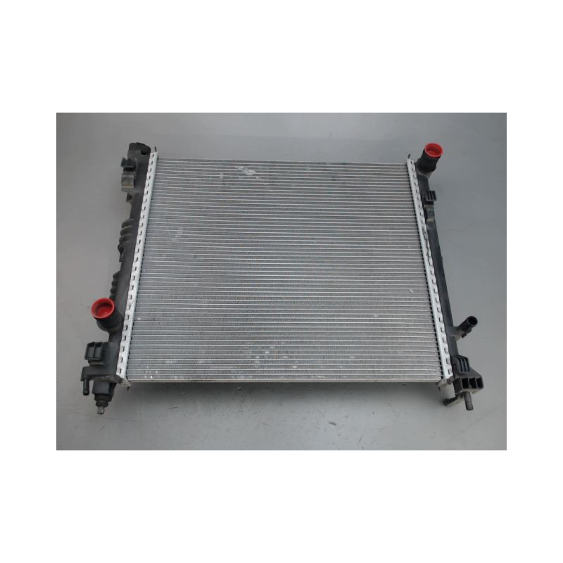 RADIATEUR NISSAN NV200