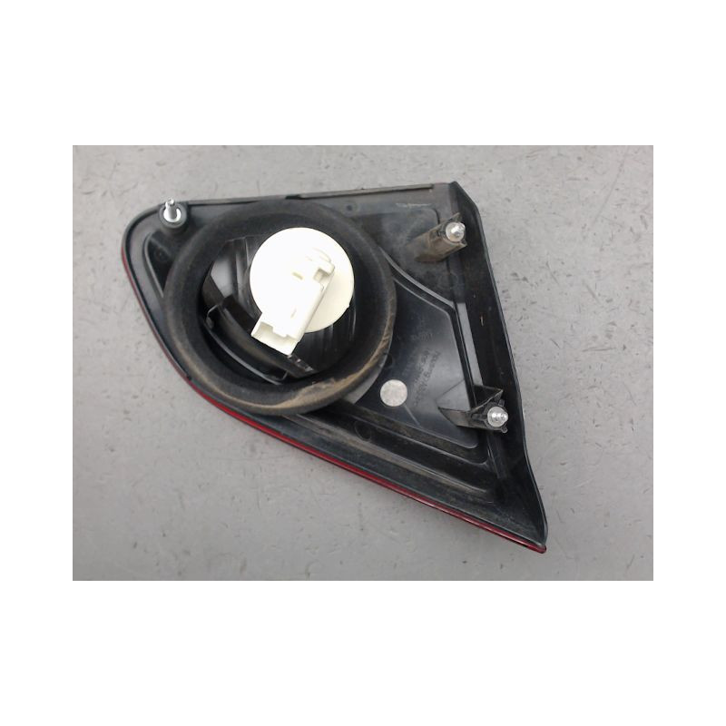 FEU ARRIERE INTERIEUR DROIT NISSAN QASHQAI