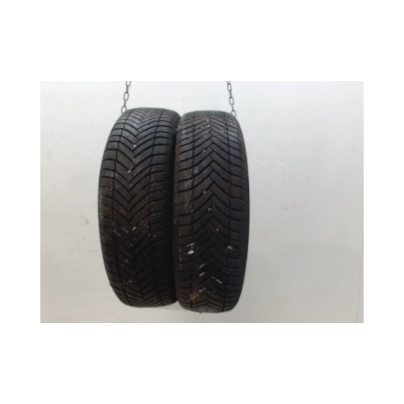 Paire de pneus TRIANGLE ALL SEASON DRIVER 185 65 15 92 H