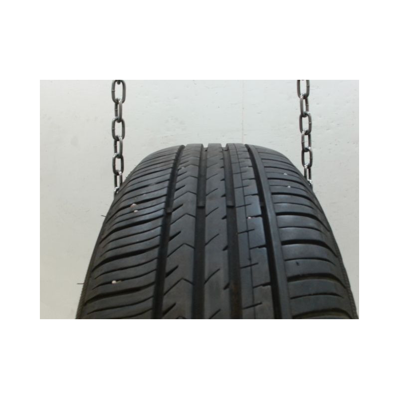 Pneu WINRUN R380 215 60 16 99 V