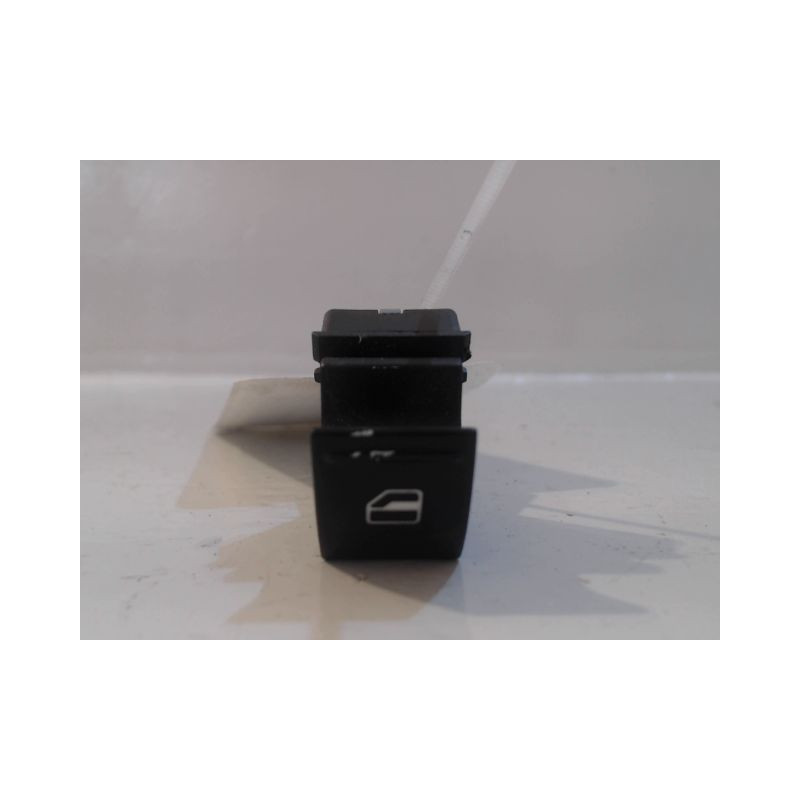 COMMANDE LEVE-GLACE PORTE AVD SEAT IBIZA 2008-