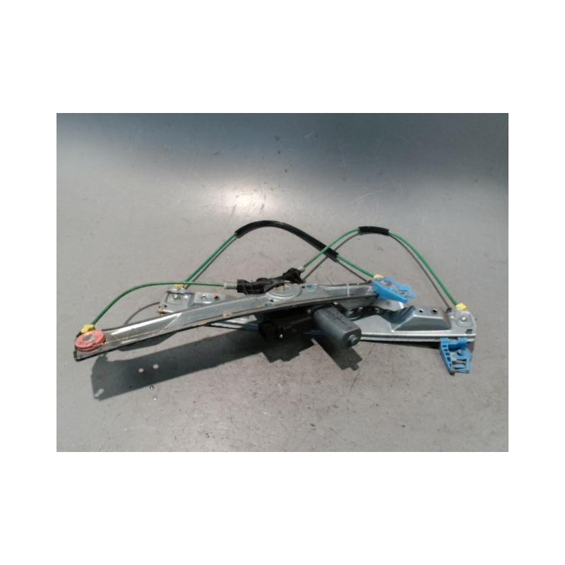 MECANISME+MOTEUR LEVE-GLACE AVANT DROIT OPEL CORSA 06-09