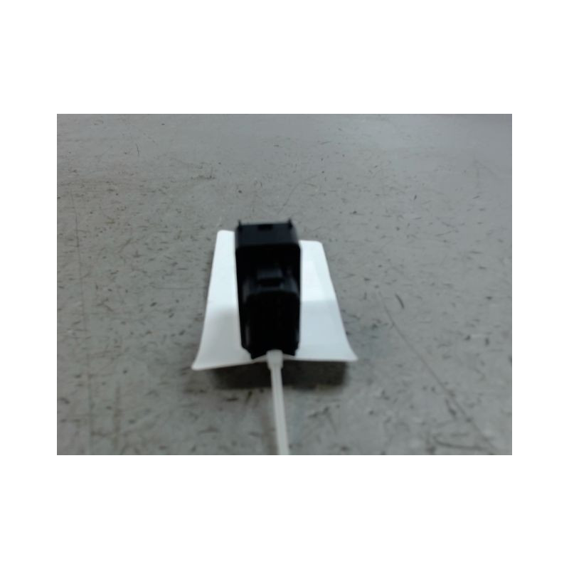 COMMANDE LEVE-GLACE PORTE AVD CITROEN BERLINGO FOURGON 2008-