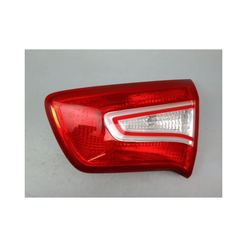 FEU ARRIERE INTERIEUR DROIT KIA SPORTAGE BREAK III PHASE 1 2010-2014