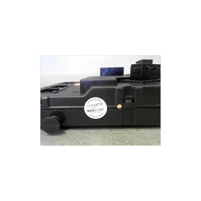 BOITIER GESTION HABITACLE PEUGEOT 1007 05-10