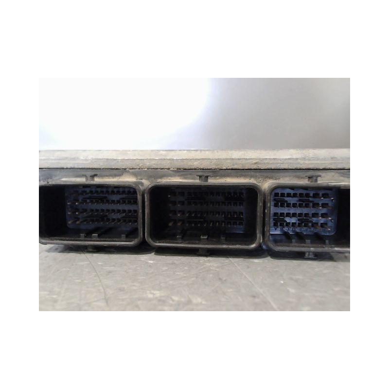 CALCULATEUR MOTEUR RENAULT KANGOO