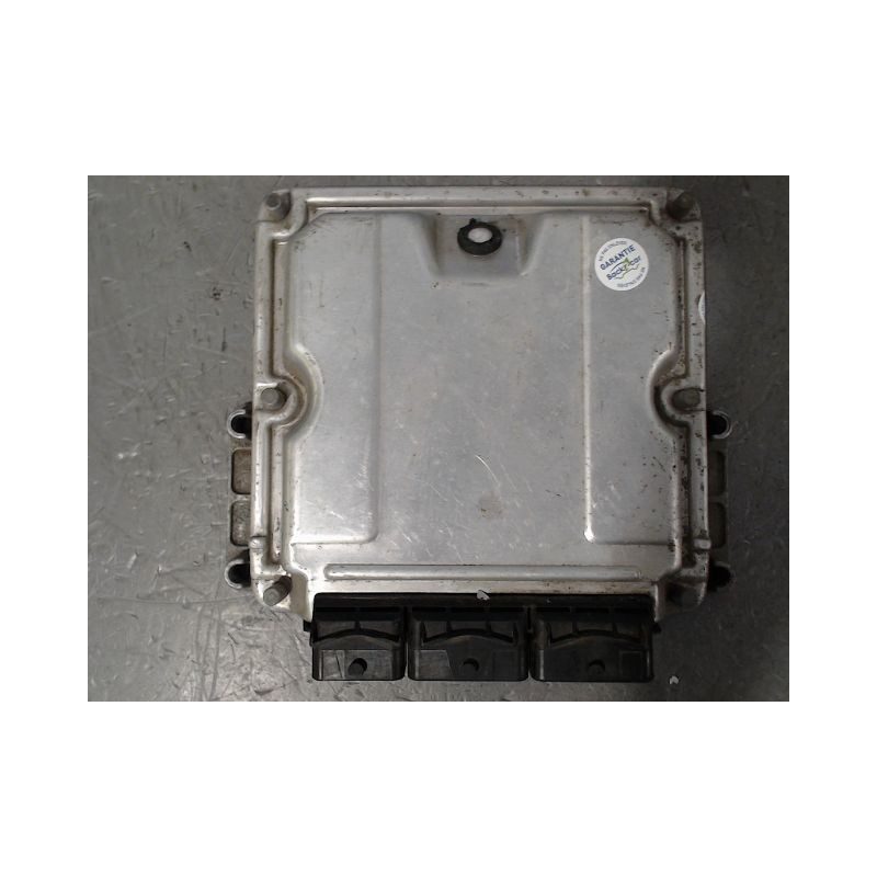 CALCULATEUR MOTEUR RENAULT AVANTIME